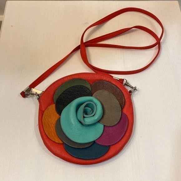 Vintage Genuine Italian Leather Rosette Purse - Picture 1 of 14
